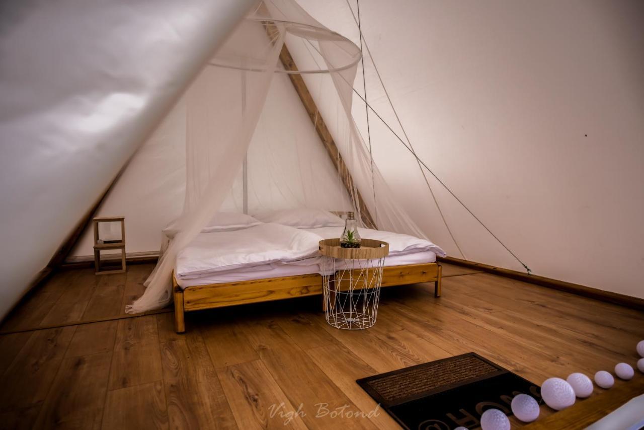 Lupa Tent Budakalász Eksteriør billede